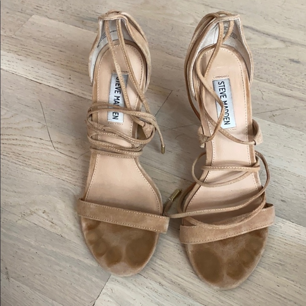 Steve Madden Tan sandals. Sz 7
